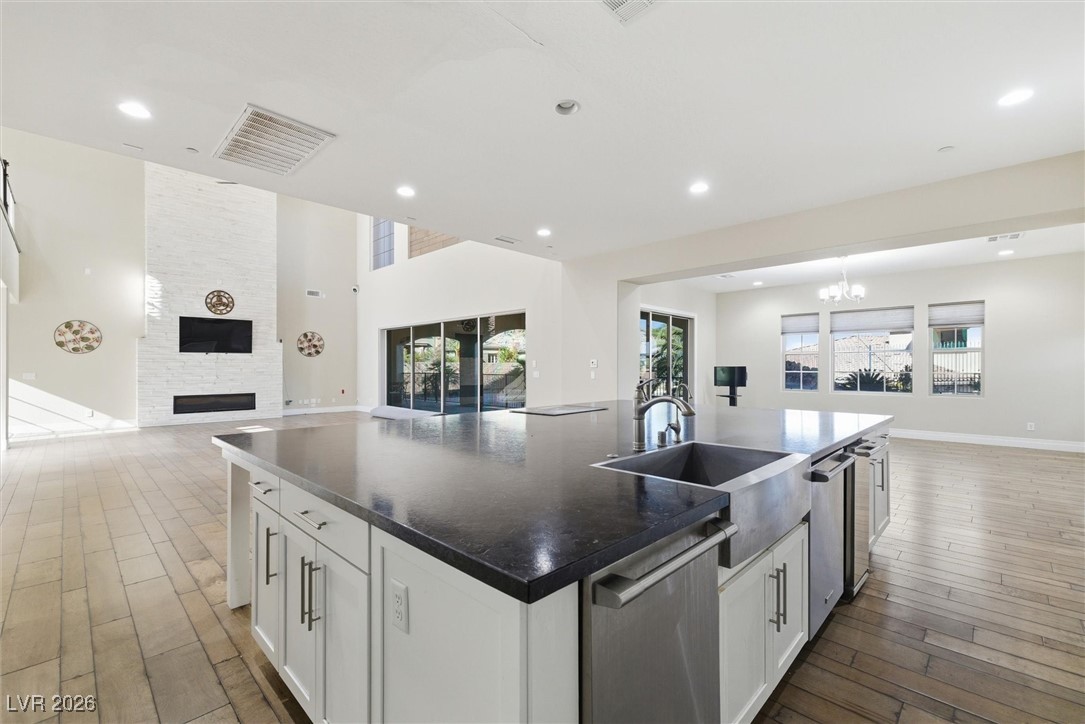 84 Olympia Chase Drive Property Photo 15