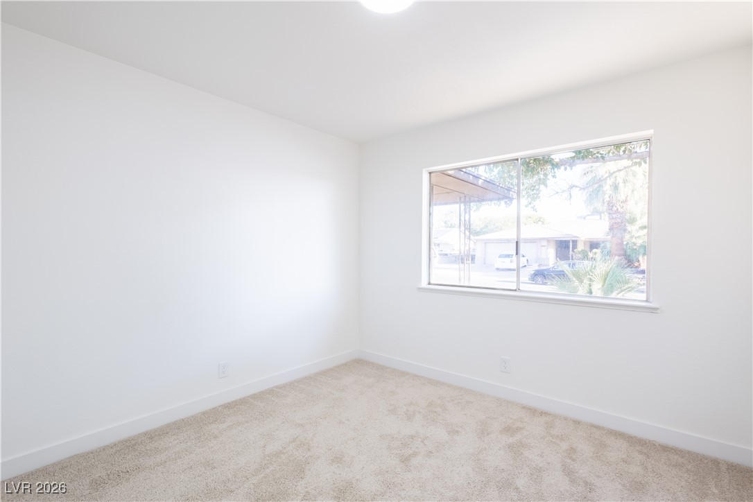 4319 Roanridge Avenue Property Photo 15