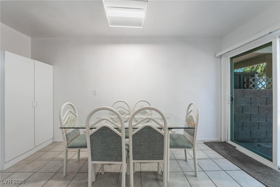 4302 Lynnann Drive Property Photo 8