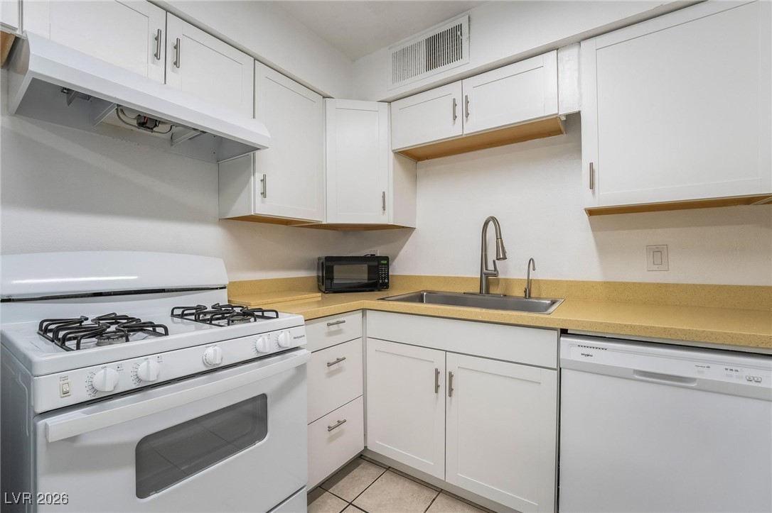 4302 Lynnann Drive Property Photo 11