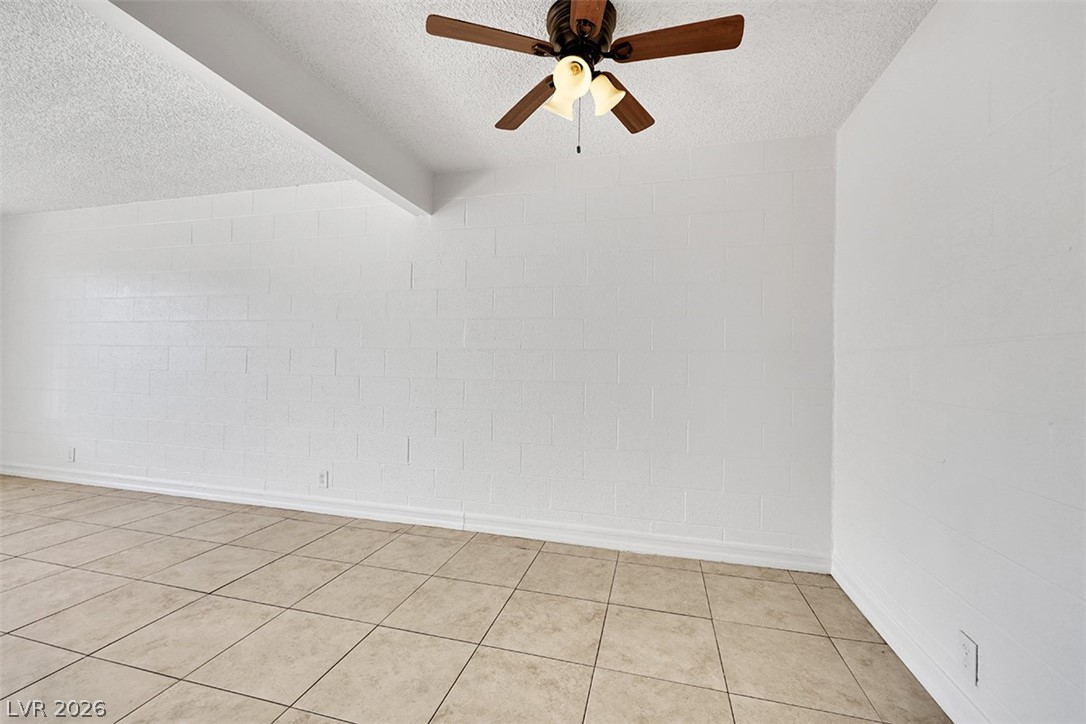 585 South Royal Crest Circle 16 Property Photo 11