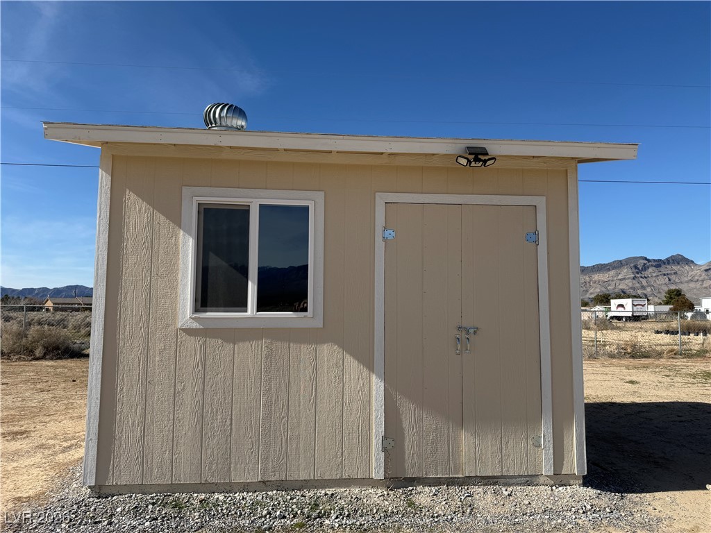 5260 Mooncrest Avenue Property Photo 12