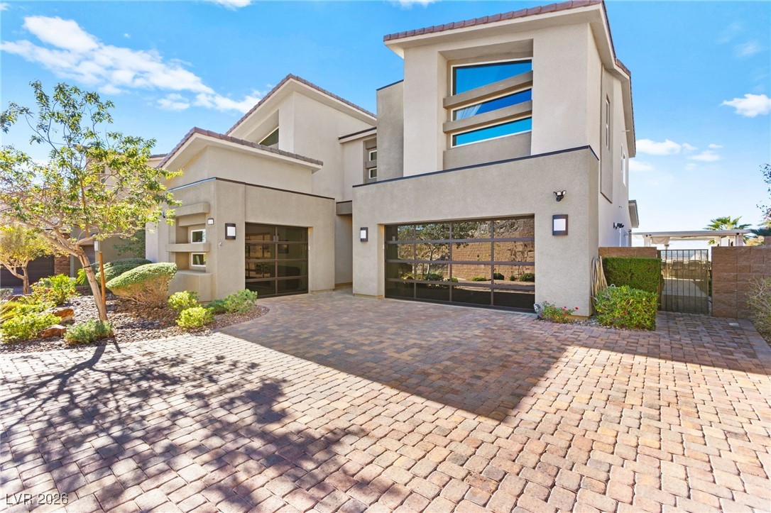 2748963 Property Photo 3