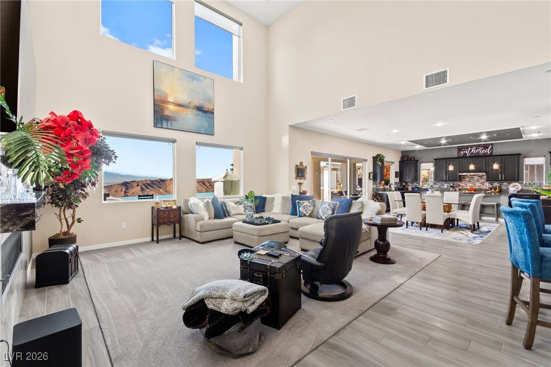 2748963 Property Photo 6