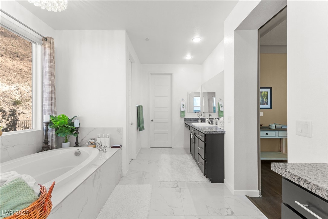 2748963 Property Photo 32