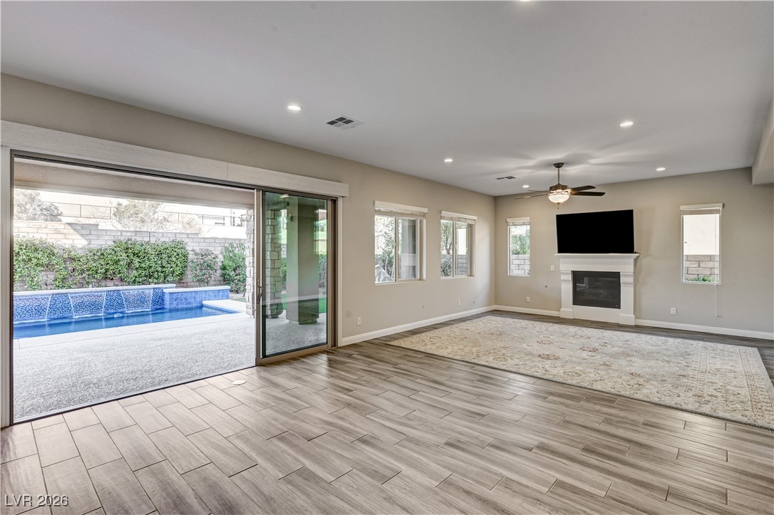 11958 Girasole Avenue Property Photo 10