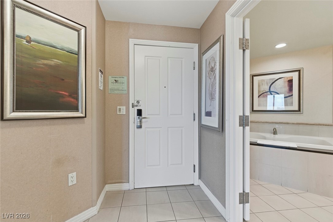 135 East Harmon Avenue 2419 Property Photo 25