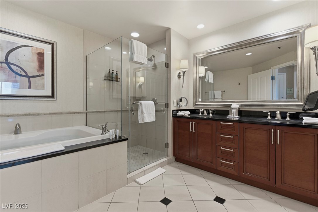 135 East Harmon Avenue 2419 Property Photo 27