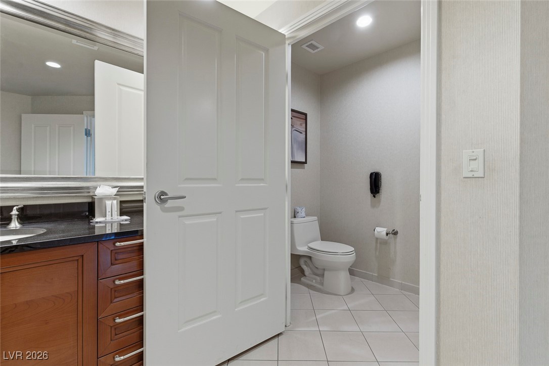 135 East Harmon Avenue 2419 Property Photo 35