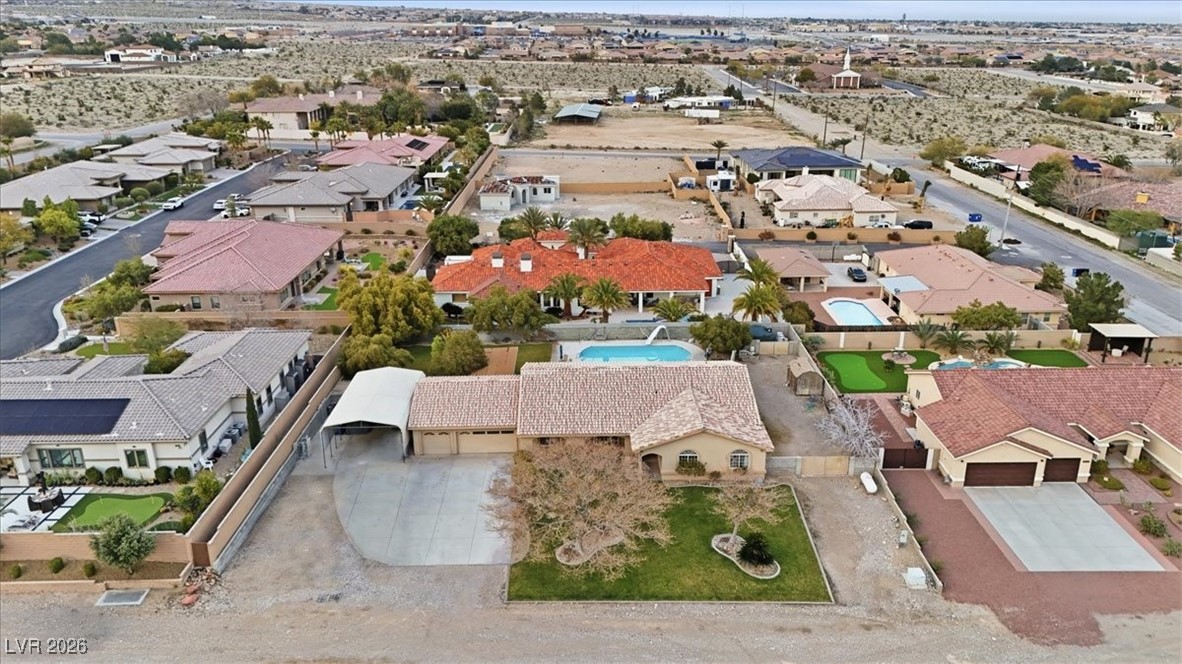 10140 West Tropical Parkway Property Photo 5