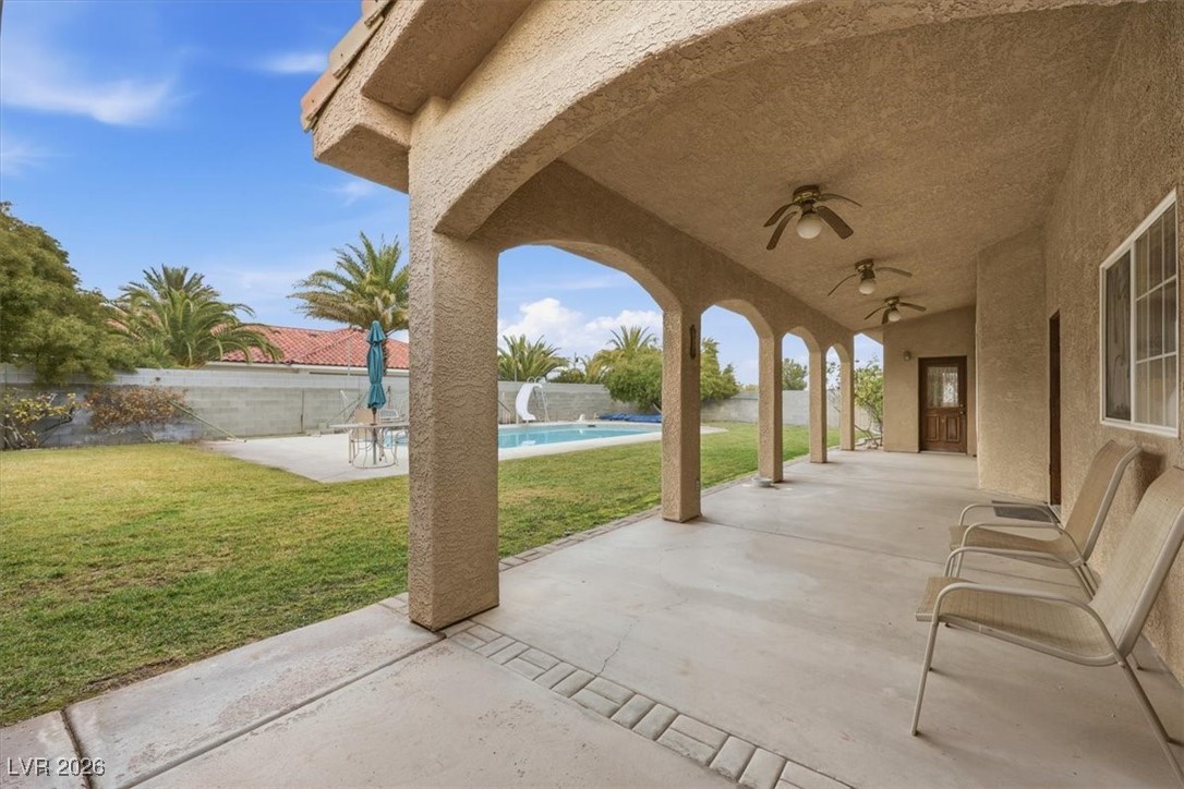 10140 West Tropical Parkway Property Photo 14