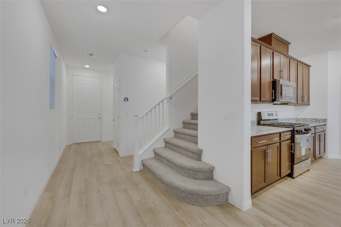 7262 Copper Grove Avenue Property Photo 5
