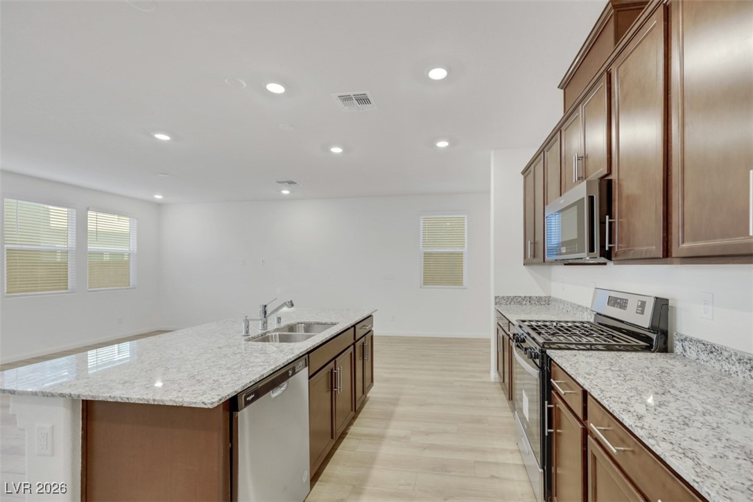 7262 Copper Grove Avenue Property Photo 7