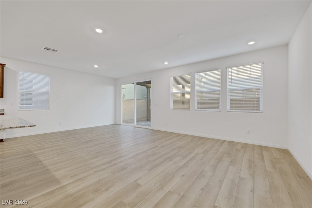 7262 Copper Grove Avenue Property Photo 11