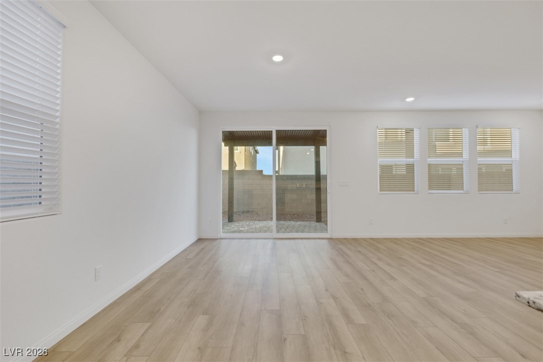7262 Copper Grove Avenue Property Photo 14