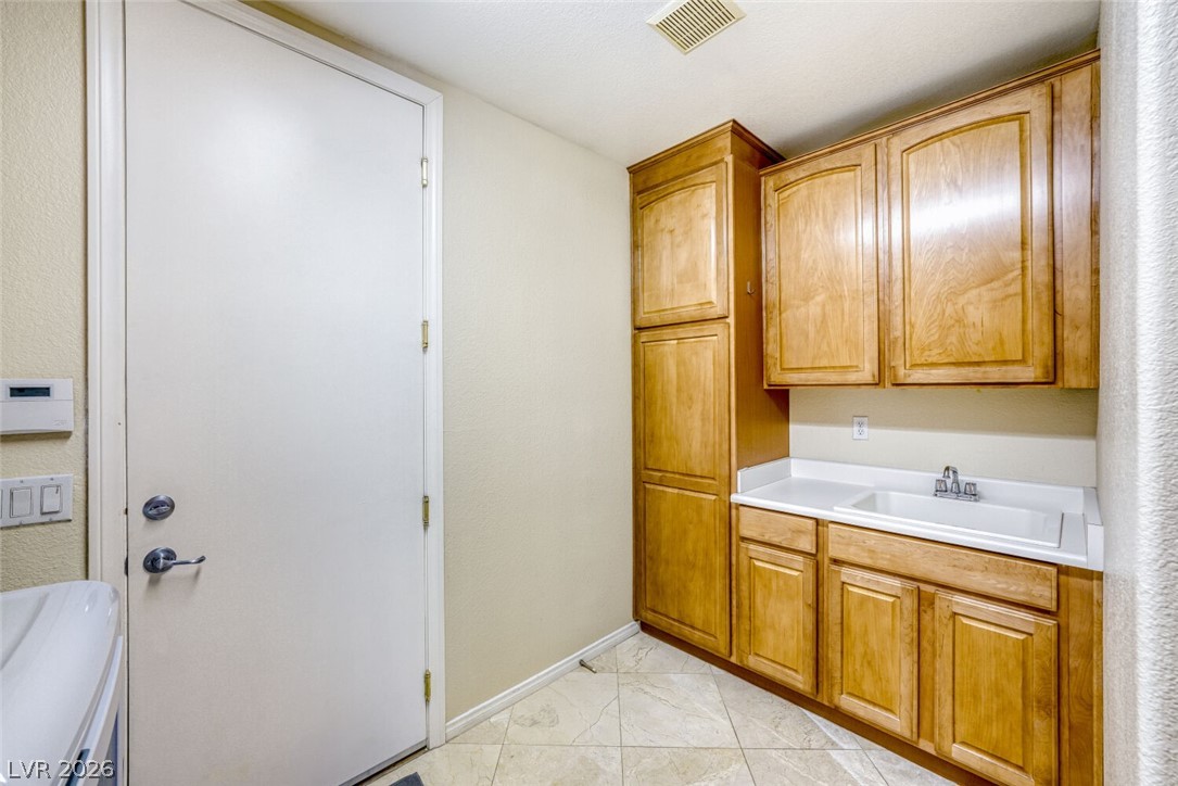 4804 Laurentia Avenue Property Photo 53