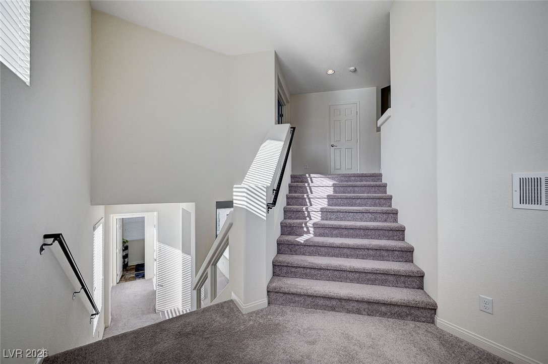 5946 Ancient Peaks Avenue Property Photo 6