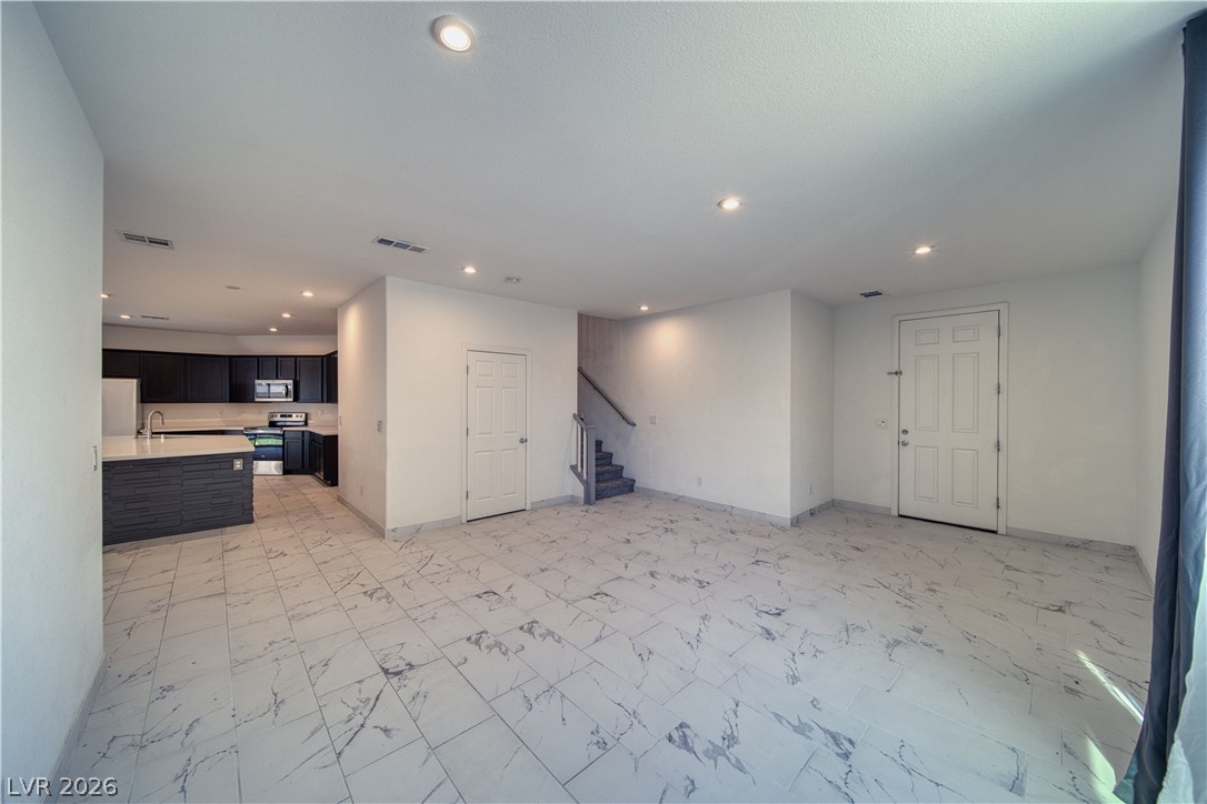 3821 East Weld Avenue Property Photo 9