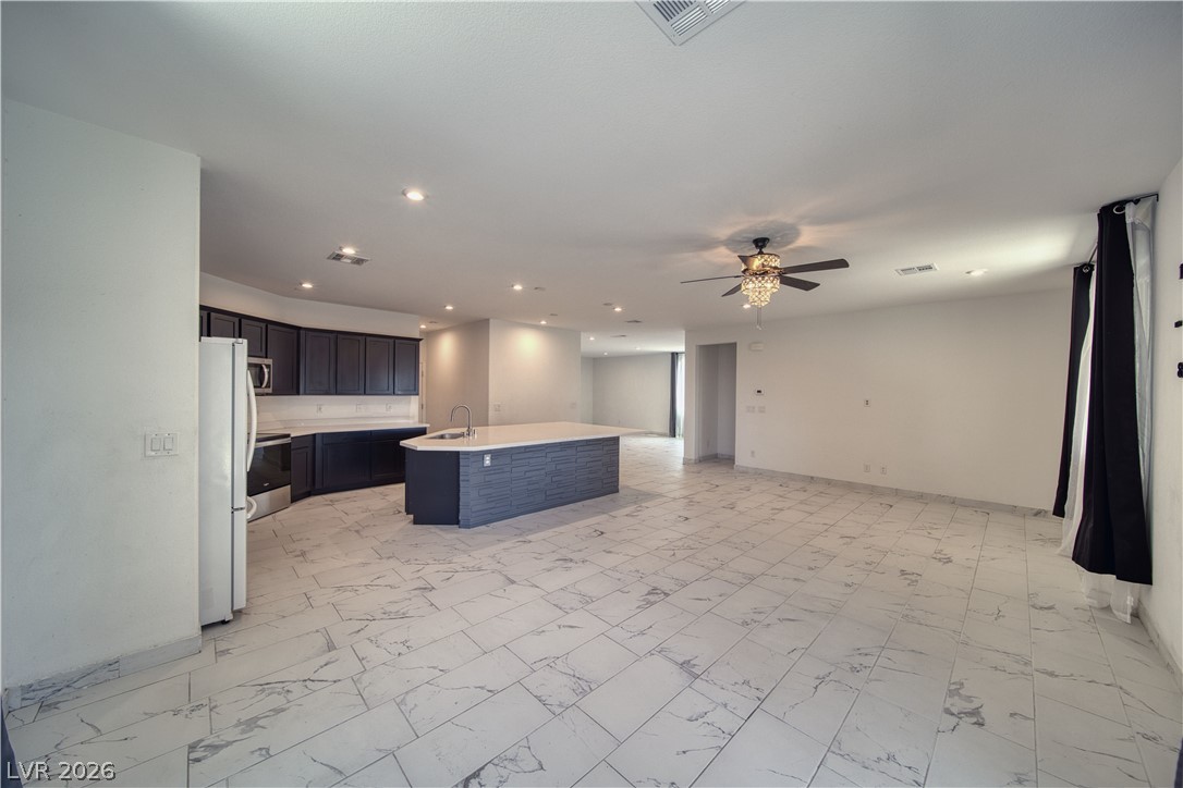 3821 East Weld Avenue Property Photo 15