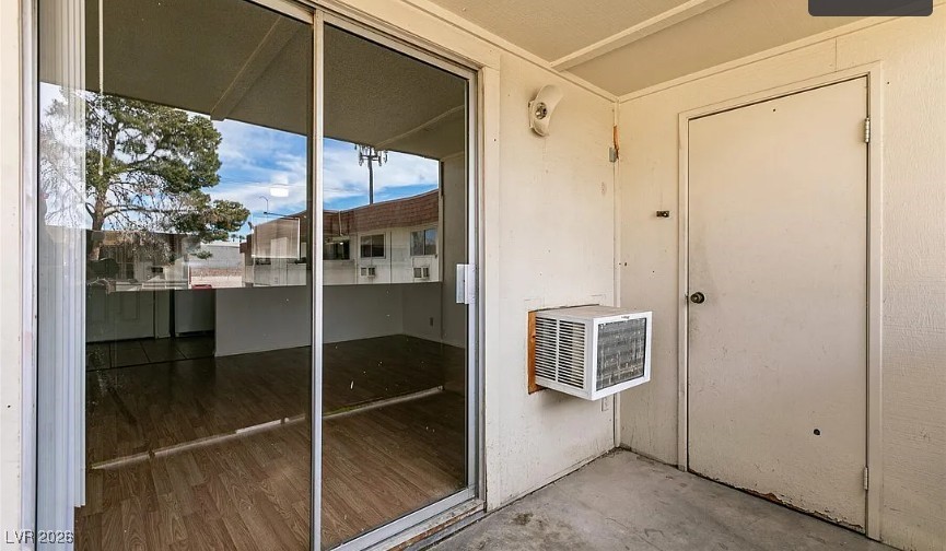 5440 Swenson Street 18 Property Photo 7