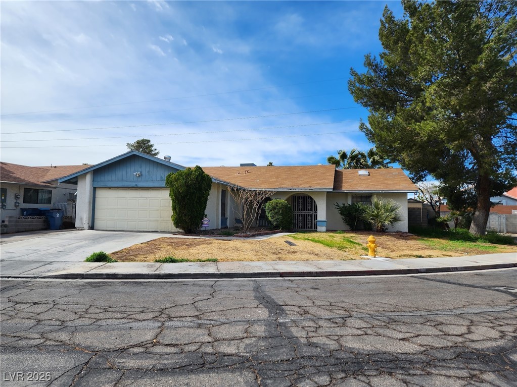 1823 Niblick Circle Property Photo 3