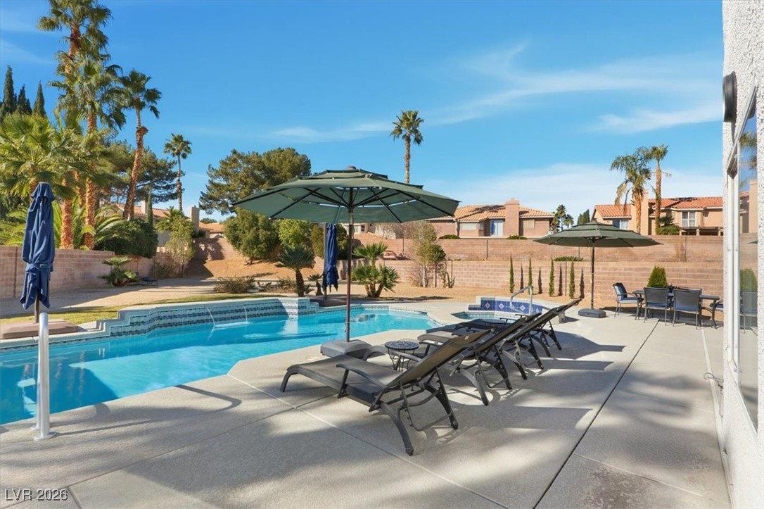 9433 Salt Water Court Property Photo 14
