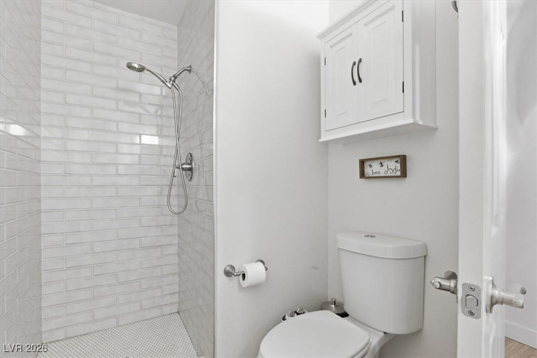 9433 Salt Water Court Property Photo 24