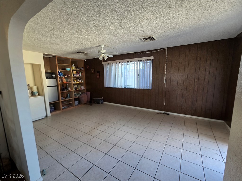 1909 Leona Street Property Photo 8