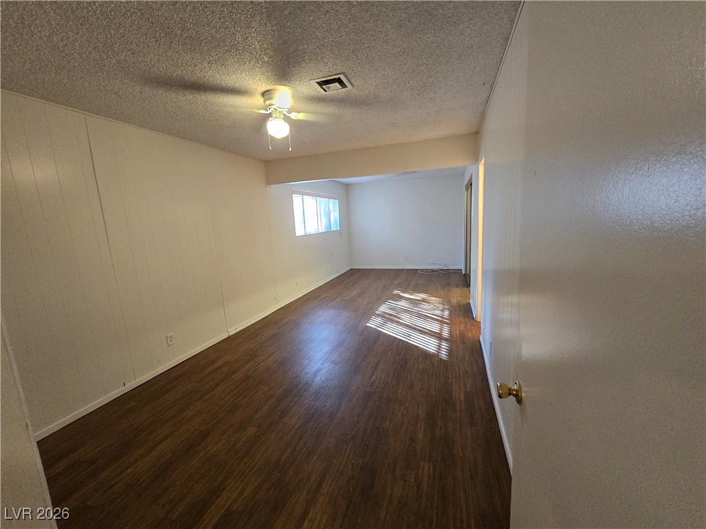 1909 Leona Street Property Photo 17