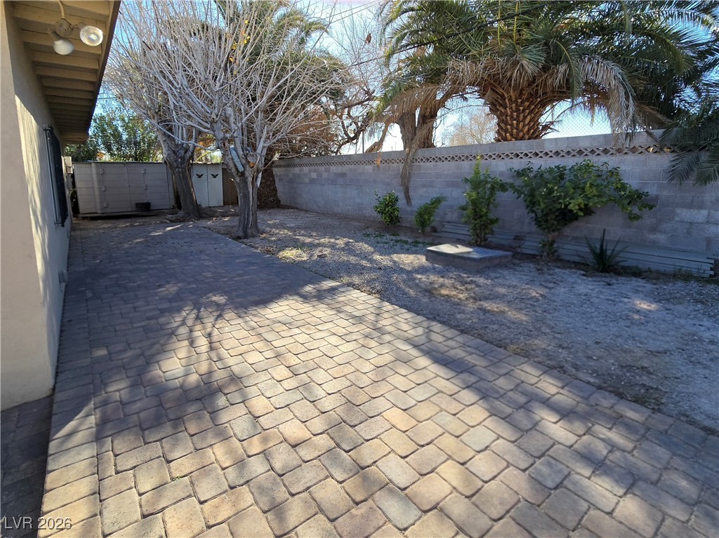 1909 Leona Street Property Photo 29