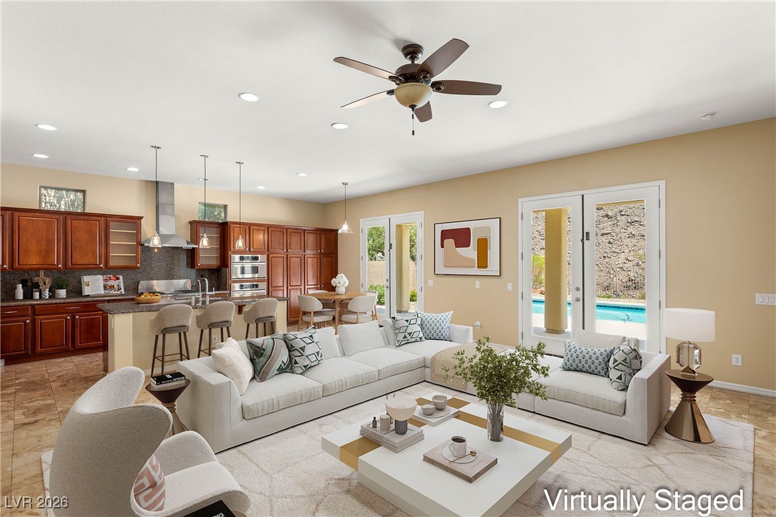 17 Morninglow Pass Property Photo 5
