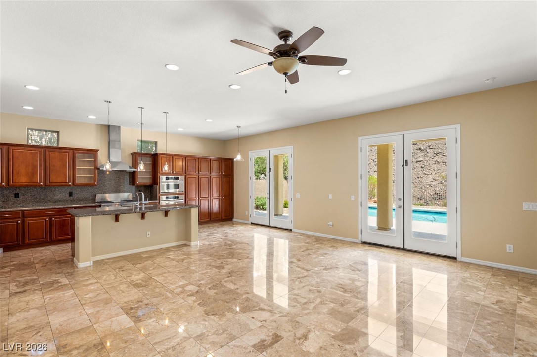17 Morninglow Pass Property Photo 13