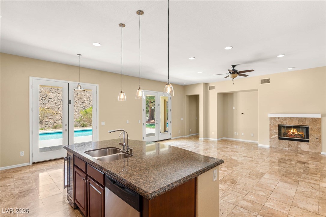 17 Morninglow Pass Property Photo 20