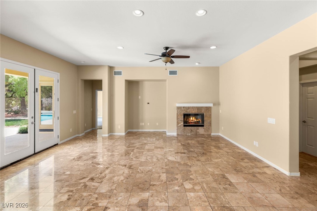 17 Morninglow Pass Property Photo 21