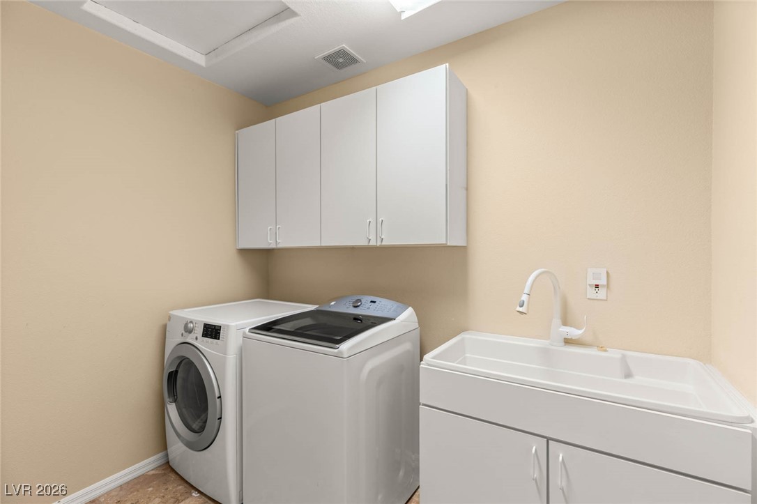 17 Morninglow Pass Property Photo 29