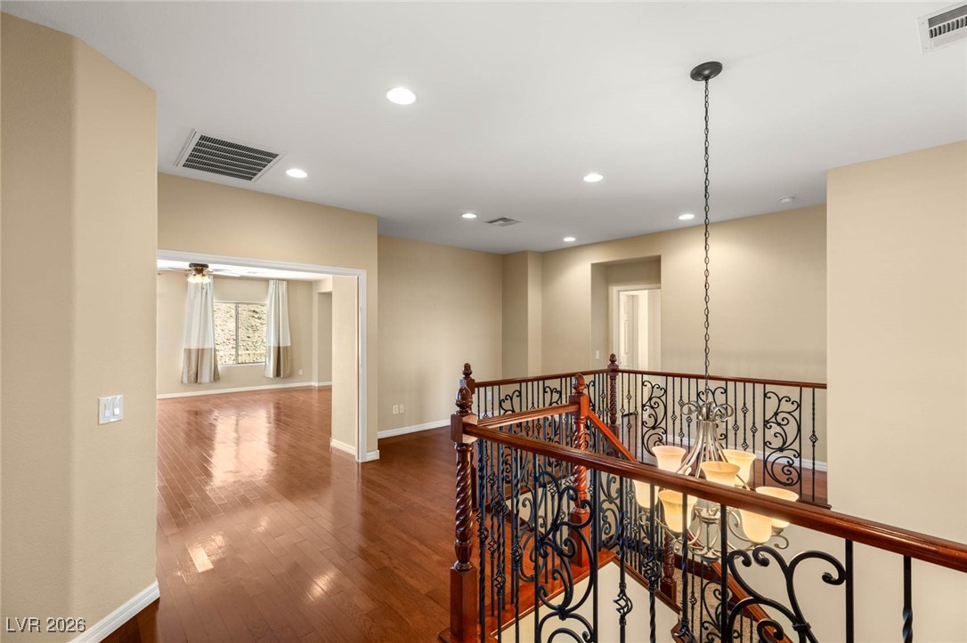 17 Morninglow Pass Property Photo 30