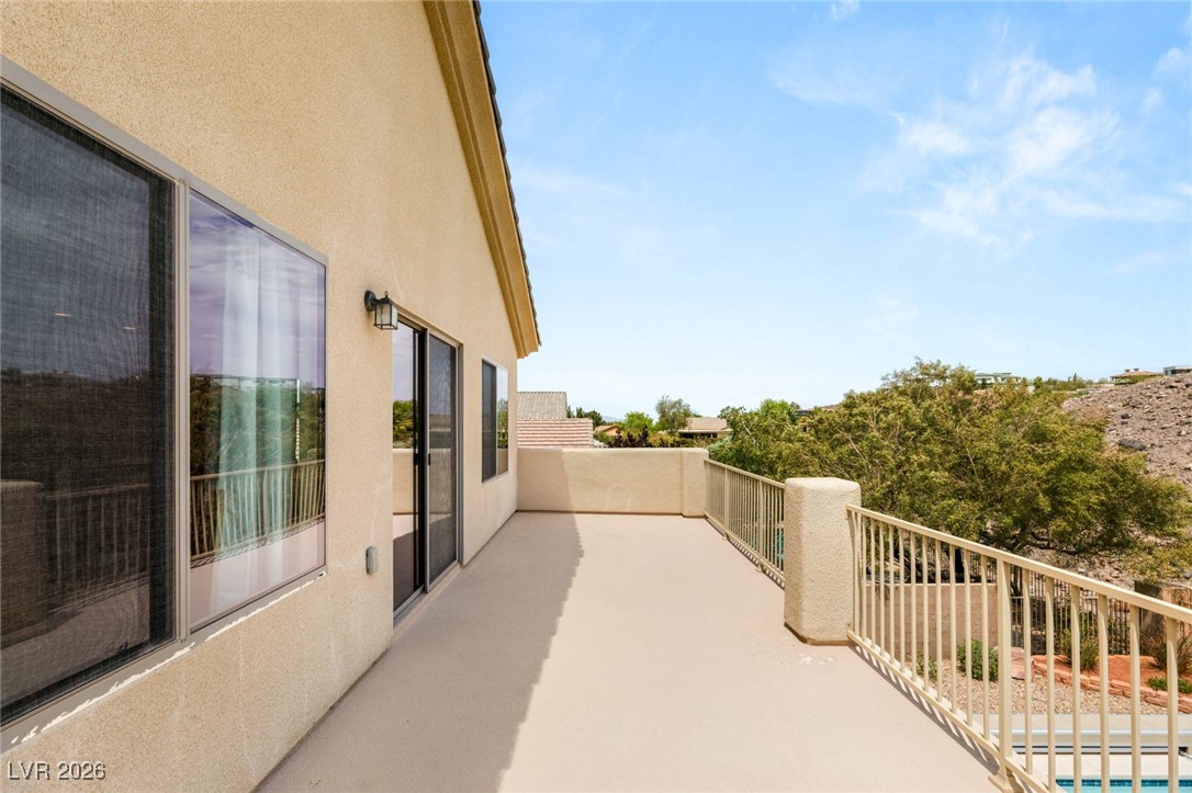 17 Morninglow Pass Property Photo 38