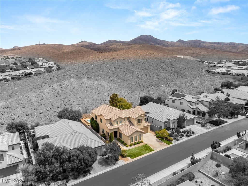 17 Morninglow Pass Property Photo 47