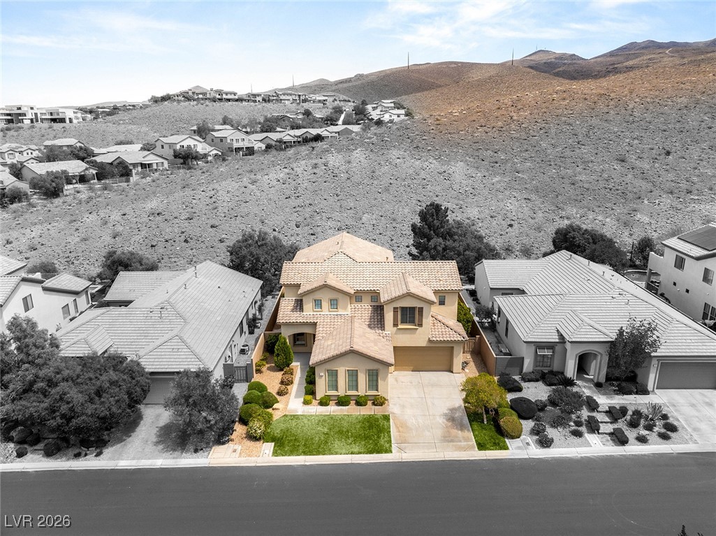 17 Morninglow Pass Property Photo 48
