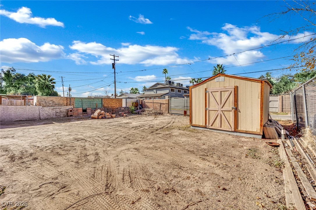 1843 North Bruce Street Property Photo 16