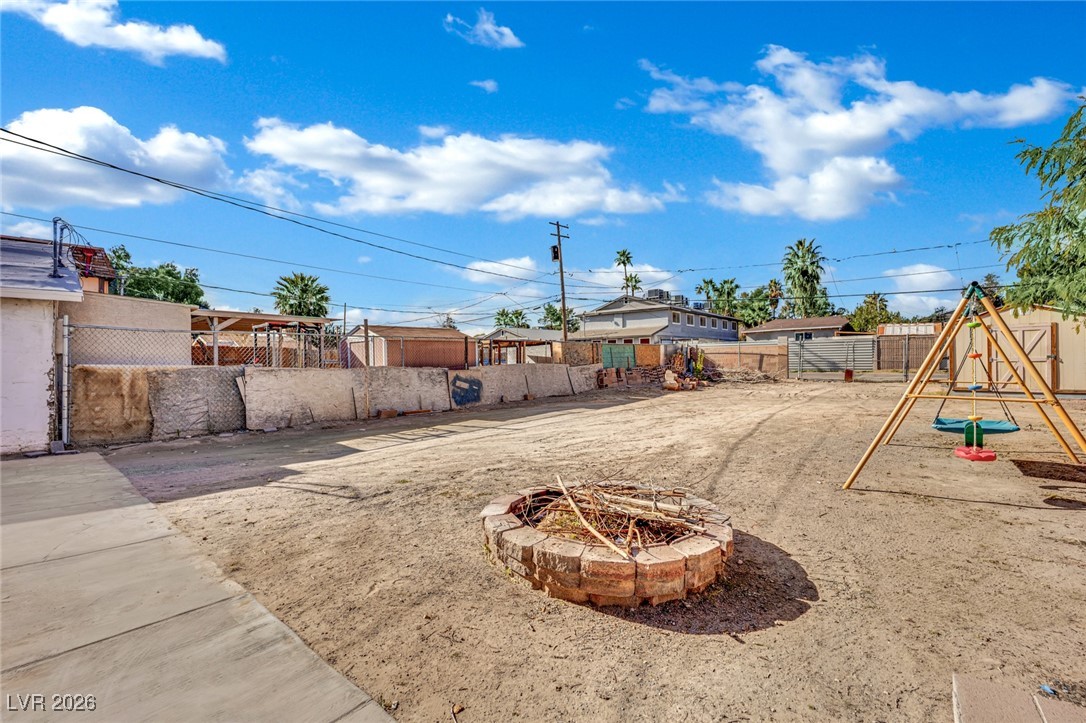 1843 North Bruce Street Property Photo 17