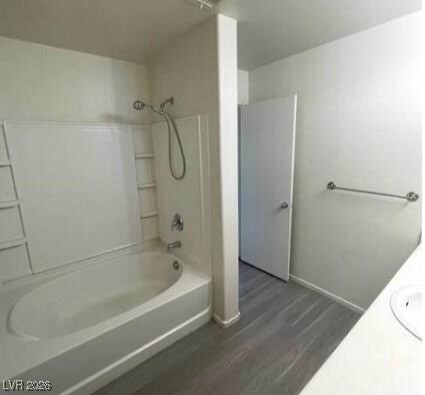 9157 Desirable Court Property Photo 11