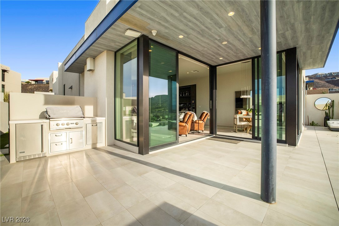451 Serenity Point Drive Property Photo 4