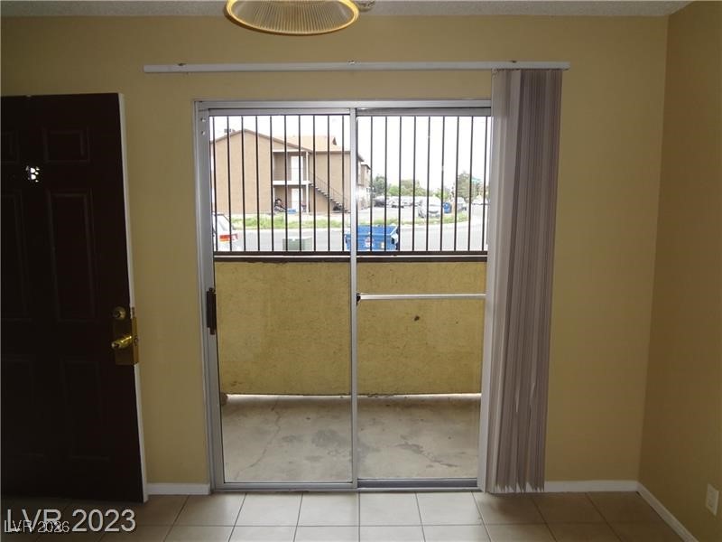 5456 Cabeza Drive B Property Photo 5