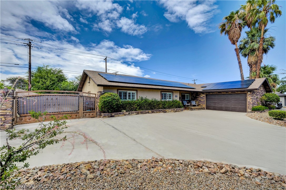 2712 West Oakey Boulevard Property Photo 1