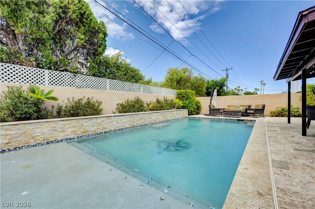 2712 West Oakey Boulevard Property Photo 39