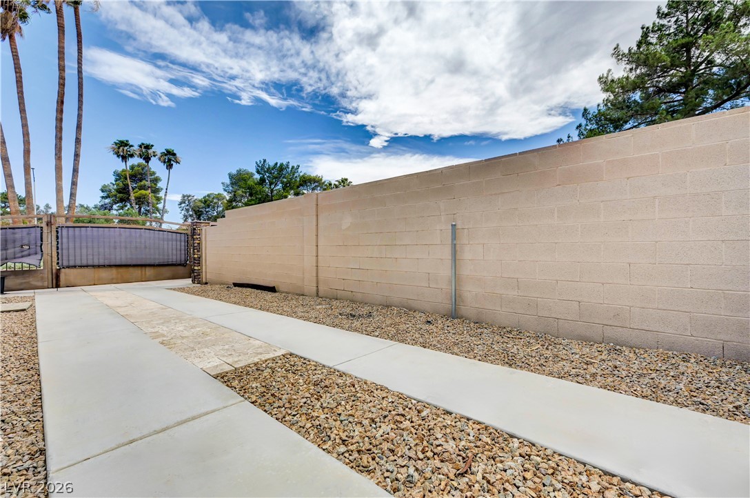 2712 West Oakey Boulevard Property Photo 42