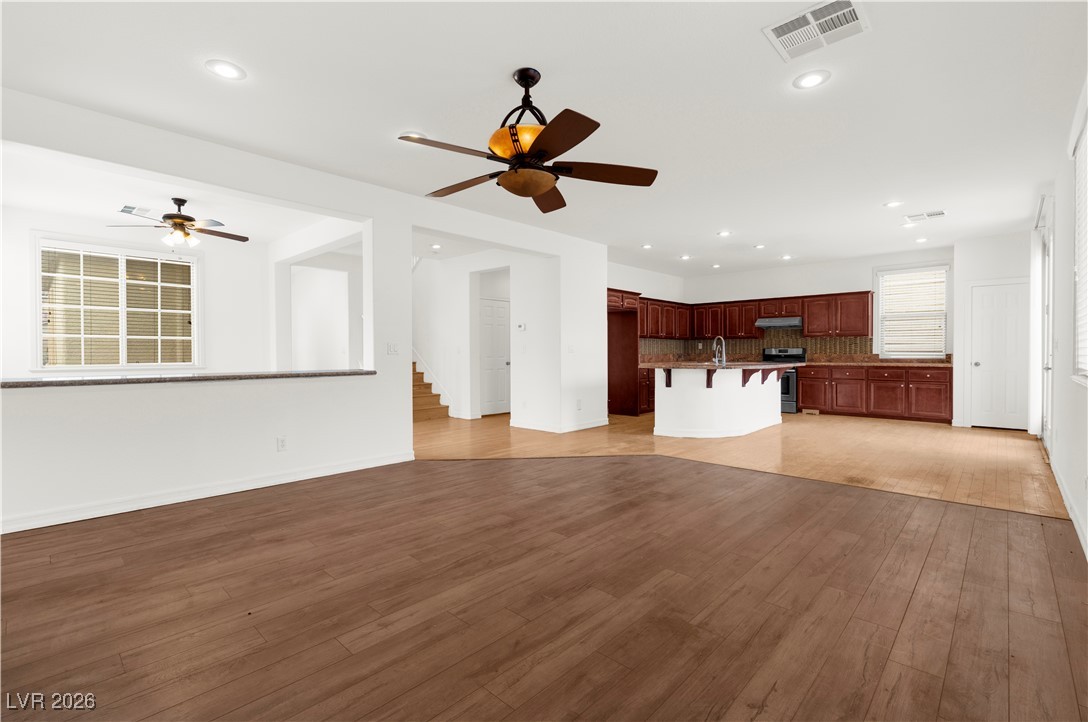 5526 Spruce Hill Court Property Photo 11