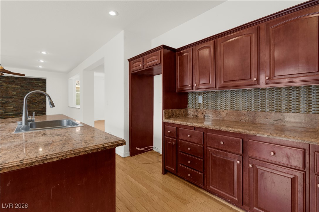 5526 Spruce Hill Court Property Photo 17