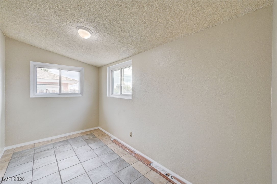 621 Utah Street Property Photo 28
